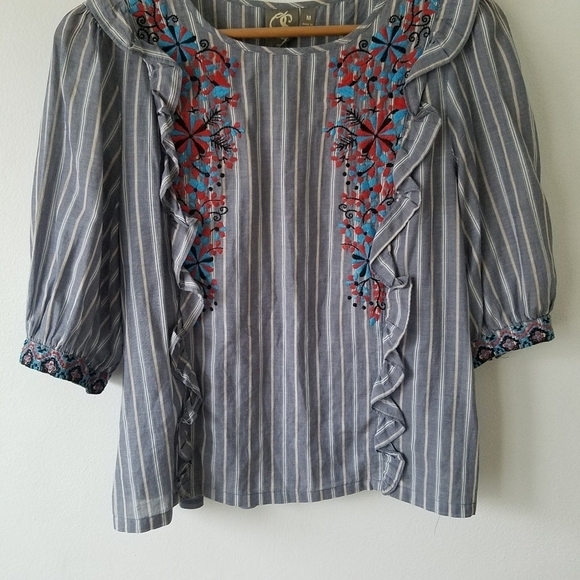 ANTHROPOLOGIE One September Embroidered Floral Ruffle Striped Blouse Size M - Picture 6 of 13